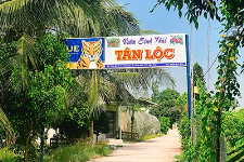  Tan Loc Islet